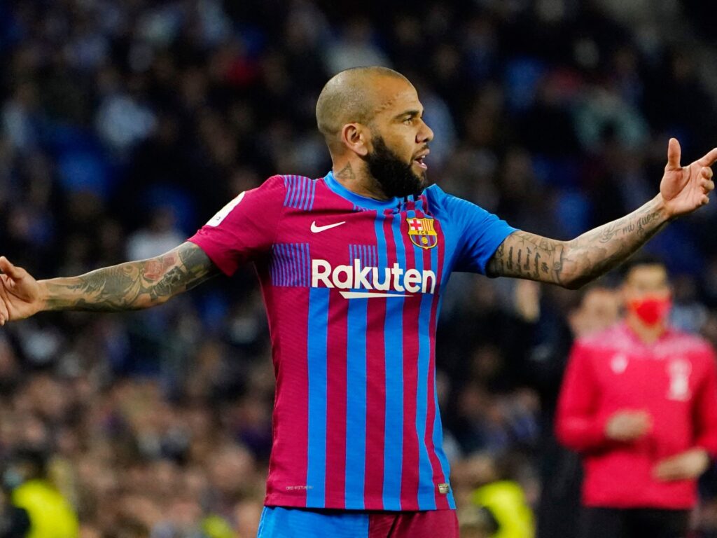 النيابة العامة الإسبانية تطالب بسجن ألفيش 9 سنوات بتهمة الاغتصاب