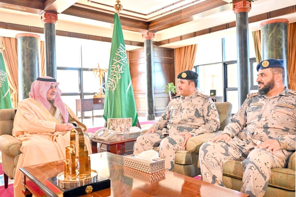 أمير تبوك: حرس الحدود خط الدفاع الأول عن المملكة