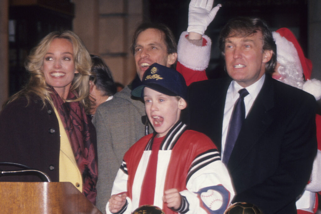 ترامب: لم أفرض نفسي على فيلم “وحيد في المنزل 2”.. توسلوا إليّ للظهور!