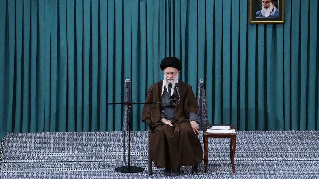 “أهجم على طهران”.. معارضون إيرانيون يوجهون رسالة إلى نتنياهو