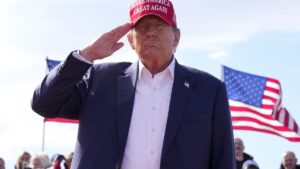 من مرشح منبوذ بسبب التهم الجنائية إلى مرشح مفضل.. هل يعود ترامب إلى البيت الأبيض؟