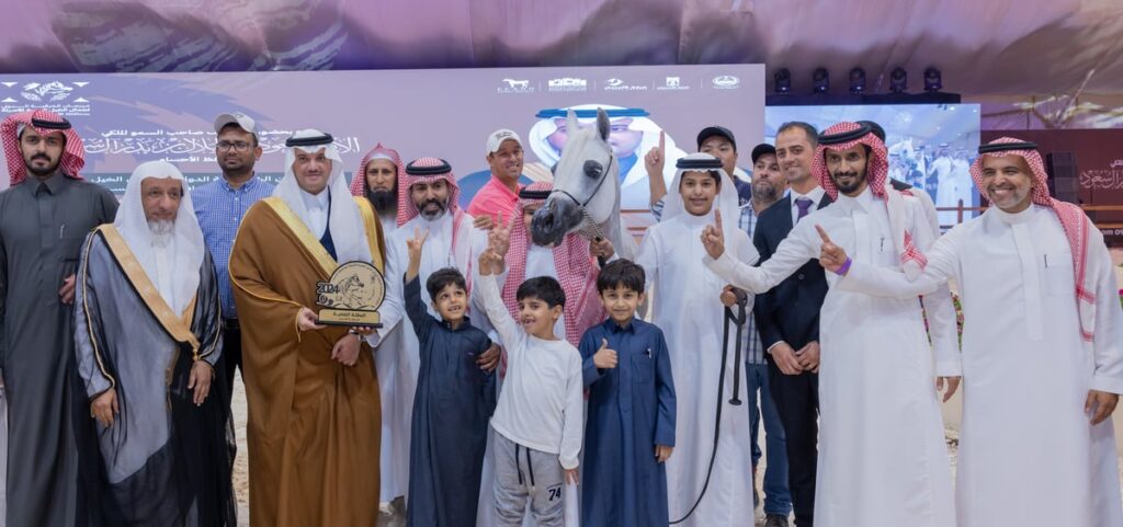 مُحافظ الأحساء يتوّج الفائزين بـ"جمال الخيل العربية الأصيلة"