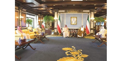 رئيس الوزراء استقبل وزير الإعلام السعودي