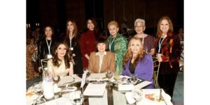 بالفيديو.. السفيرة الأميركية: دور مؤثر للمرأة في دعم وبناء المجتمعات حول العالم