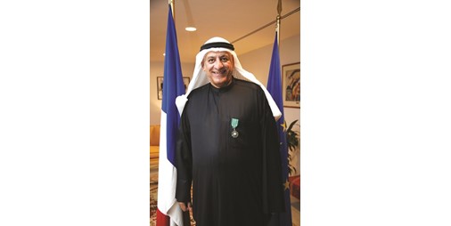 «الكويت وعلاقاتها مع فرنسا» كتاب بالفرنسية يُؤرّخ فيه وليد السيف العلاقات بين البلدين وتطورها