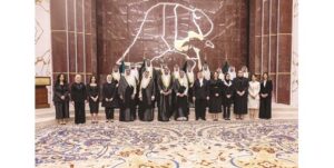 وزير الخارجية للديبلوماسيين: اليقظة والحذر في ظل التحديات