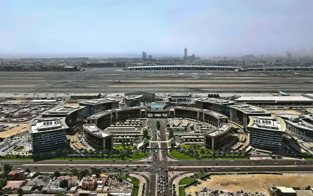 الإمارات.. ريادة عالمية في استقطاب الاستثمارات الأجنبية