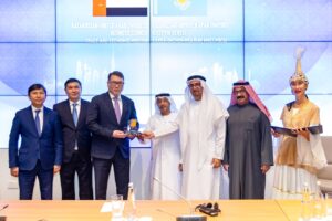 بحث تعزيز آفاق التجارة بين الإمارات وكازاخستان