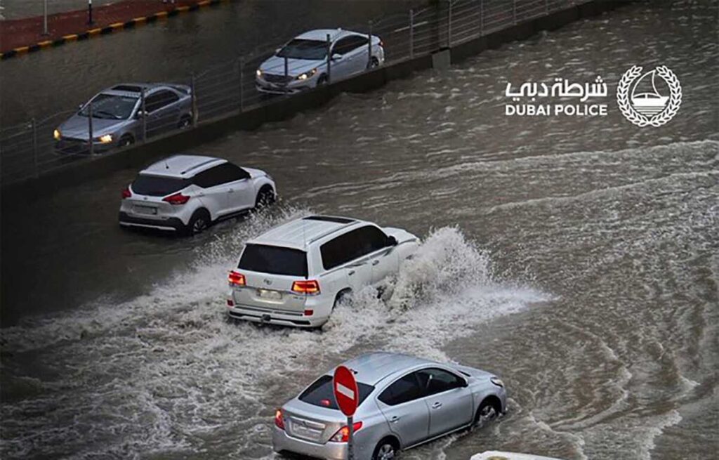 ماذا تفعل إذا تعرضت سيارتك للأضرار نتيجة الأحوال الجوية في دبي؟