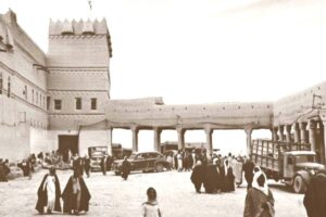 حجر اليمامة.. أول مدينة تفرض الحصار الغذائي في الإسلام