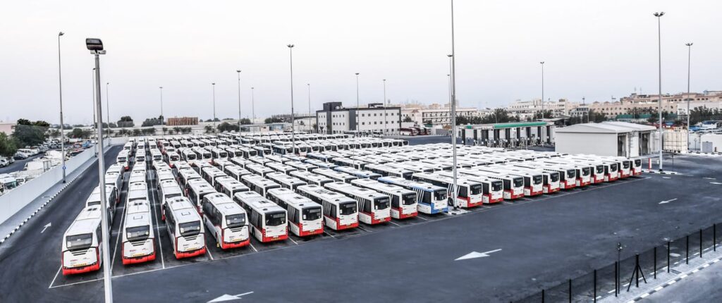 (طرق دبي) ترسي حزمة عقود مشروع تطوير 22 محطة ركاب وإيواء حافلات