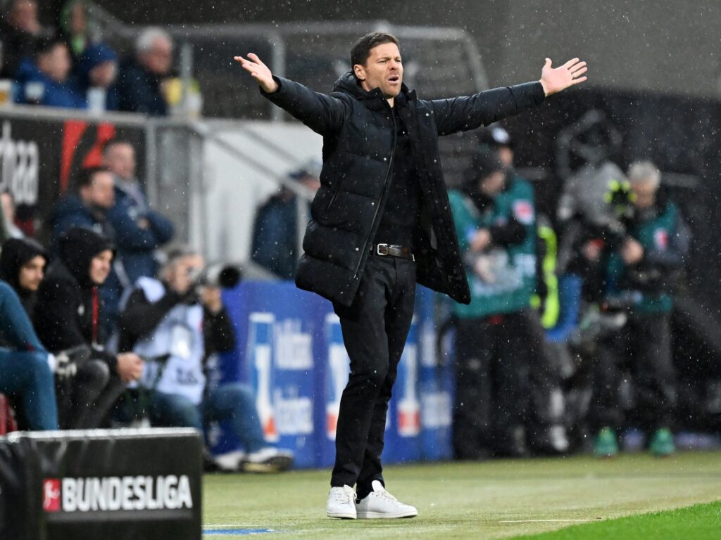 “اتفاق ودي” يسمح لألونسو بتدريب ريال مدريد