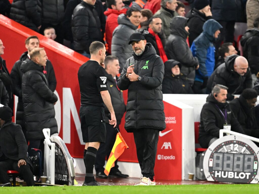 كلوب يتهم الحكم وهالاند دون المستوى في مواجهة ليفربول