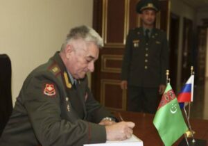 مسؤول روسي يحذر من حرب شاملة في أوروبا