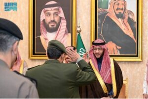 محافظ الطائف يستقبل مسؤولي القطاعات الحكومية والمواطنين