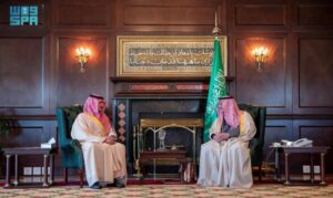 وزير الداخلية يلتقي أمير تبوك ويطلع على المشاريع التنموية بالمنطقة