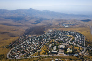 إسرائيل تصادر 8 آلاف دونم بالضفة الغربية لبناء وحدات استيطانية