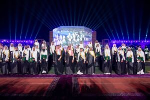 نائب أمير مكة يُشرّف حفل تخريج الدفعة 53 من طلاب وطالبات جامعة الملك عبدالعزيز