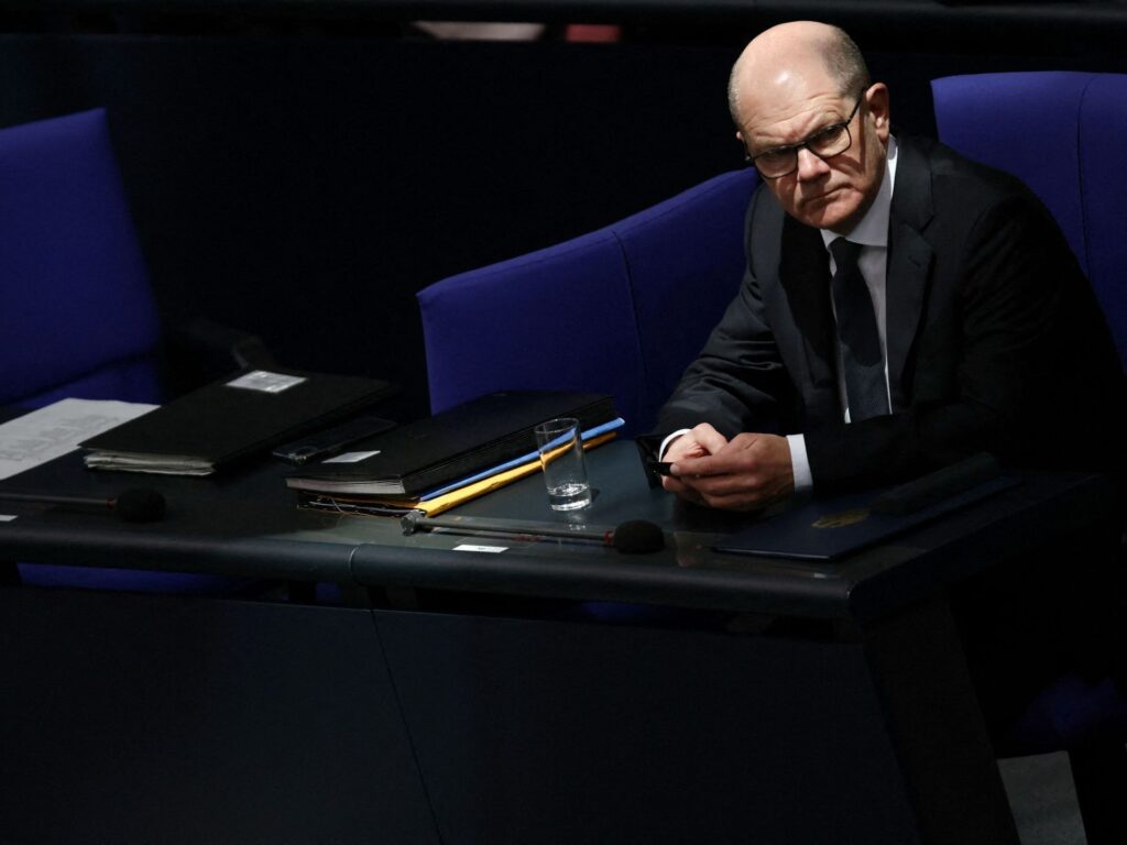 احتجاجات ضد شولتس في معرض للكتاب بسبب دعم إسرائيل