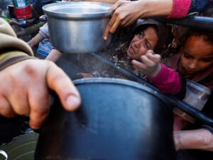 واشنطن بوست: المجاعة تضرب غزة والكارثة أكبر إن لم تتوقف الحرب