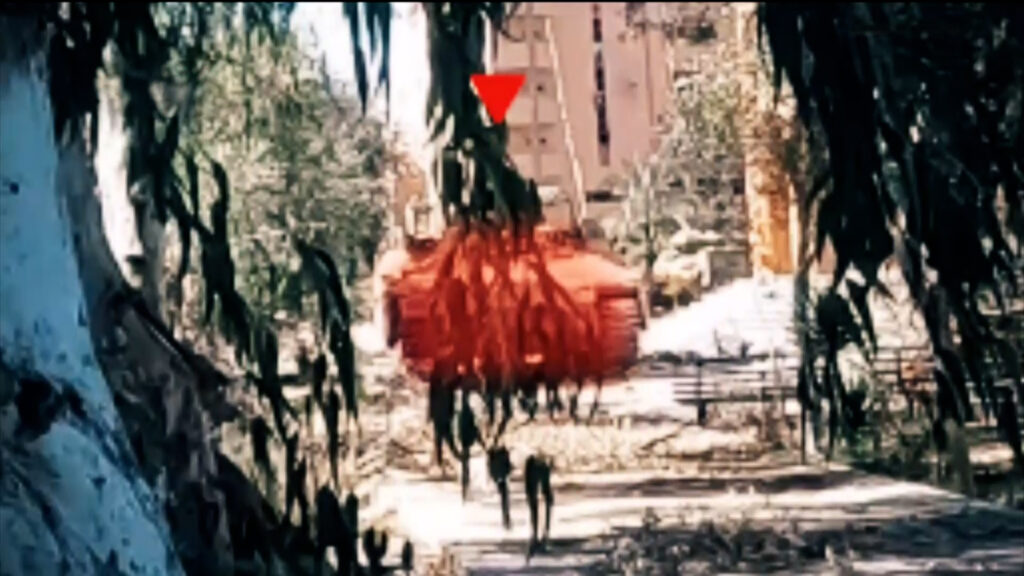 شاهد.. القسام تستهدف ناقلة جند إسرائيلية بقذيفة مضادة للدروع