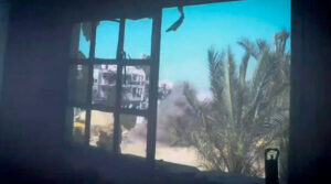 شاهد.. القسام تدمر آليتين عسكريتين إسرائيليتين قرب غلاف غزة