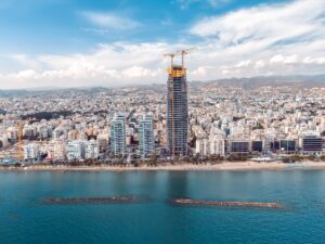 بحثا عن إيرادات جديدة.. تل أبيب تستهدف أعمال الإسرائيليين في قبرص