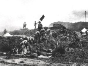 هل تريد قنبلتين ذريتين؟.. قصة الخطة الأميركية لإنقاذ فرنسا في فيتنام