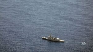 مقتل شخص وفقدان سبعة آخرين في تحطم طائرتي هليكوبتر تابعتين للبحرية اليابانية في المحيط الهادئ