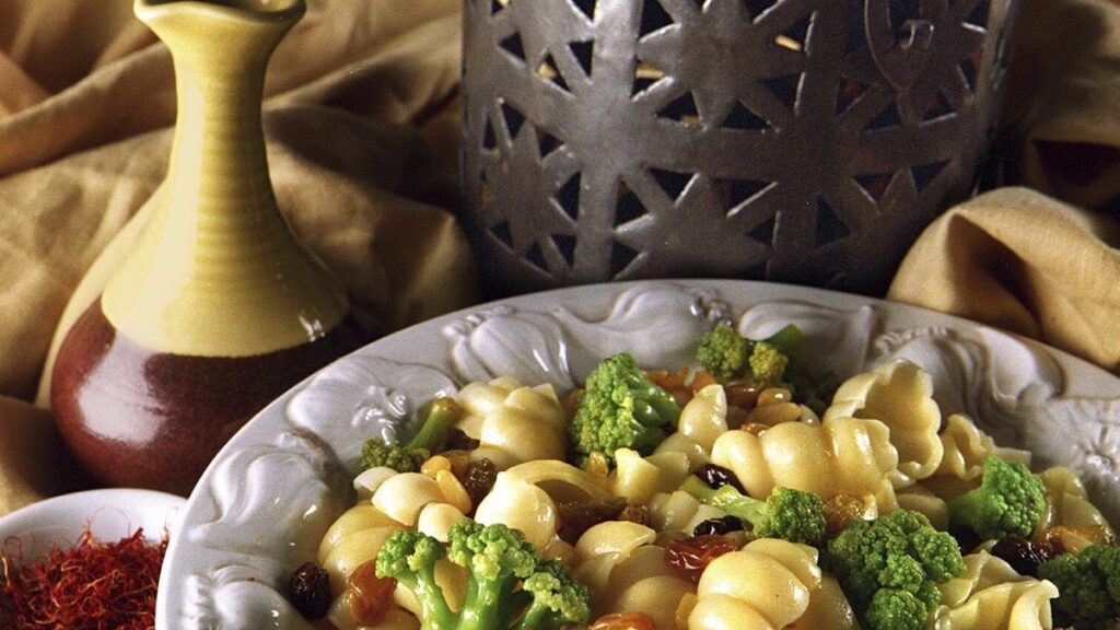 فيديو. شاهد: توثيق الوصفات الشعبية في المطبخ الإيطالي لمدينة سانسيبولكرو