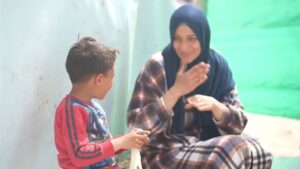 الحرب في غزة تعمق مصاعب حياة مجتمع الصم والبكم وتفرض عليهم تحديات جسيمة