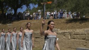 فيديو. فنانون يتدربون لحفل إيقاد شعلة أولمبياد باريس 2024