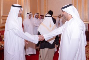 حمد الشرقي يواصل استقبال المهنئين برمضان