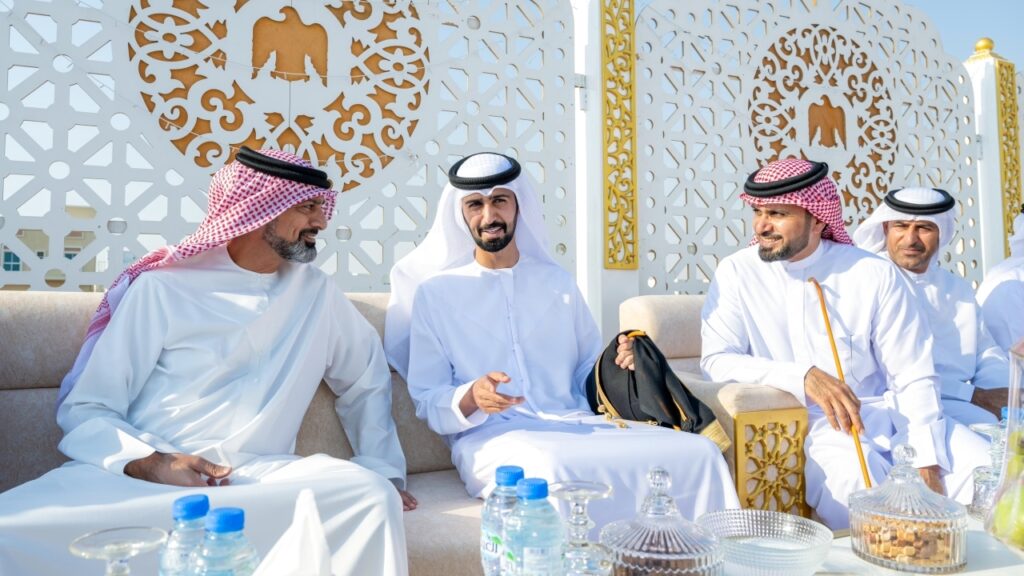 عمار النعيمي يحضر حفل زفاف علي بن غدير الكتبي