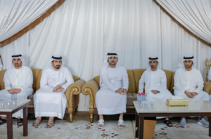 مكتوم بن محمد يُقدّم واجب العزاء في حشر بن حمد بن جمعة آل مكتوم