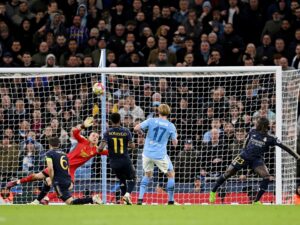 بالفيديو.. أخطاء جدلية ودفاعية وغزارة تهديفية.. تحليل مباريات إياب ربع نهائي أبطال أوروبا