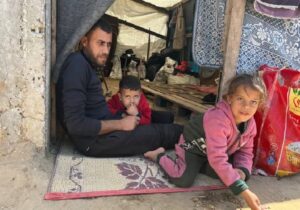 هل تنجح القاهرة في حل عقدة «صفقة غزة»؟