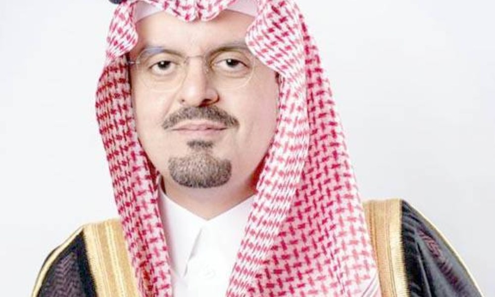 نائب أمير مكة يستقبل أمراء وعلماء ومديري الجهات الحكومية