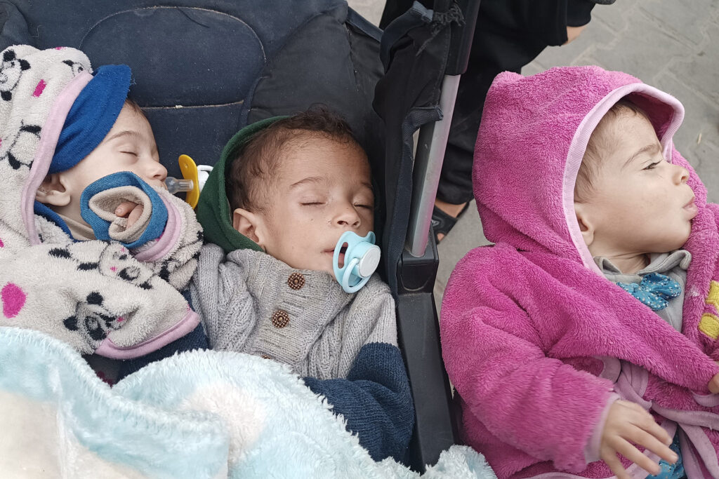 الأجنة والرضع بغزة شهداء القصف والتجويع