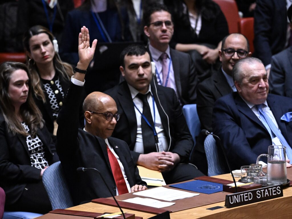 هآرتس: يجب على الولايات المتحدة أن تعترف بفلسطين