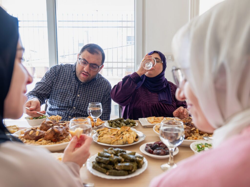 لماذا تراجعت “موائد الأرحام” بالأردن في رمضان الجاري؟