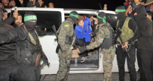 إسرائيل تعرض مقترحا جديدا لصفقة التبادل وتنتظر رد حماس