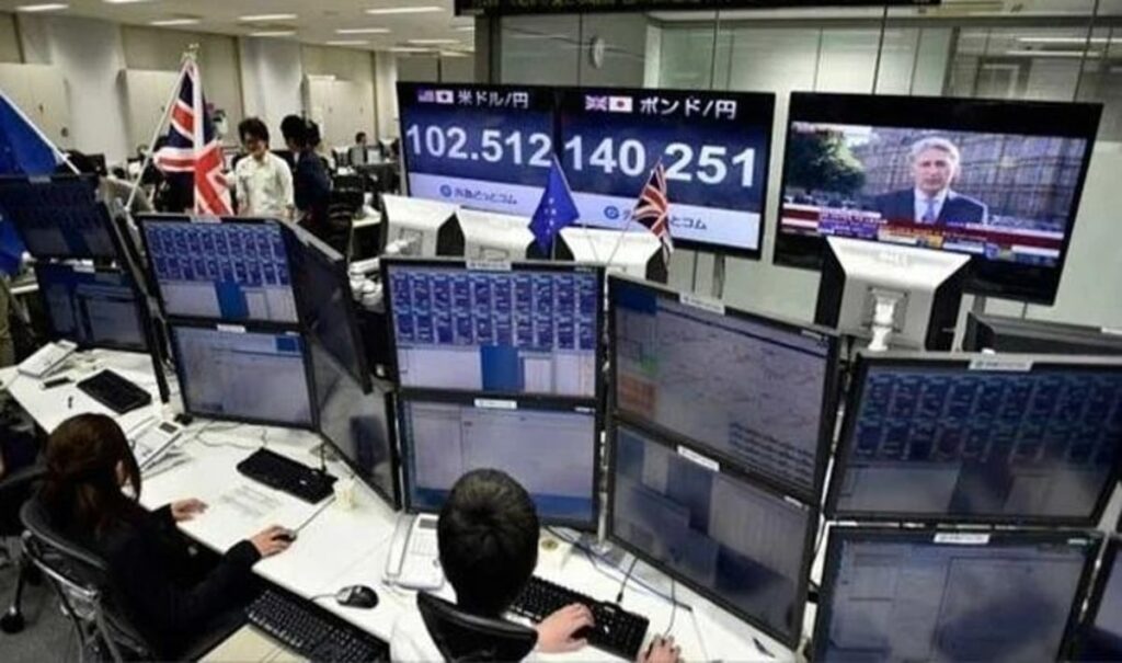 ارتفاع الأسهم البريطانية والإسترليني بختام تعاملات الثلاثاء