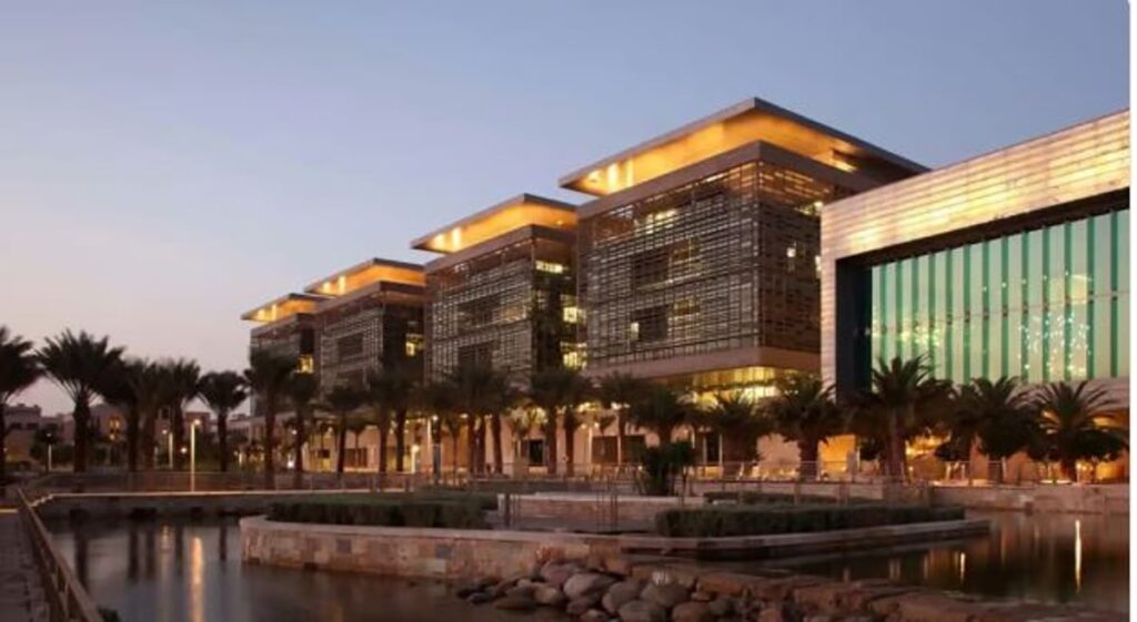 «كاوست» و«سابك» يتحالفان لدعم البحث والابتكار في المملكة