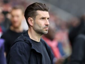 مدرب نادٍ فرنسي يتحدى اضطهاد الاتحاد للمسلمين ويدعم لاعبيه الصائمين