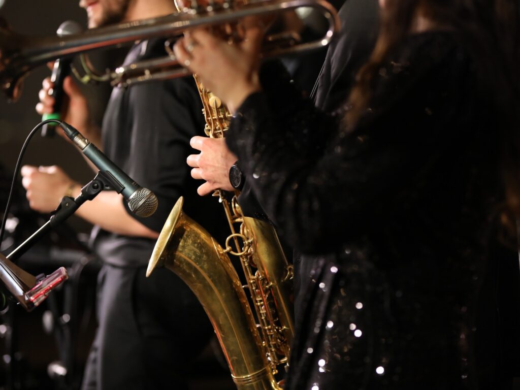 كيف أصبحت طنجة “واحة حرية” جذبت عمالقة موسيقيي الجاز الأميركيين؟