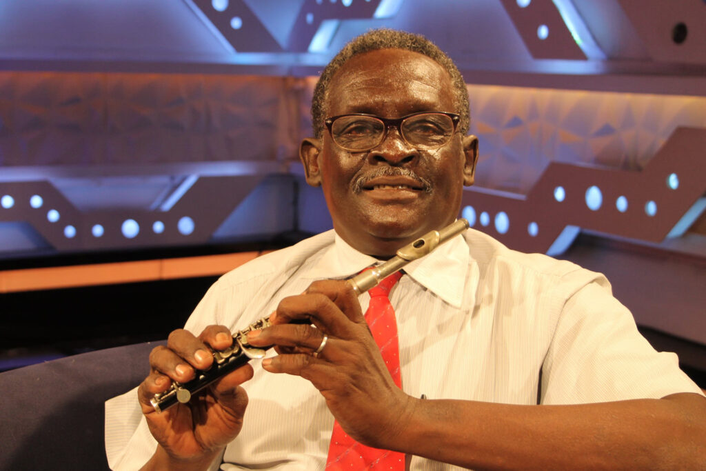 السودان.. رحيل أشهر عازفي “البيكلو” أسامة بابكر التوم يجدد أحزان الفنانين