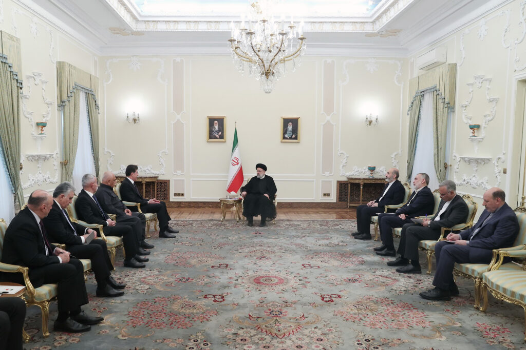 ما الملفات التي حملها نيجيرفان البارزاني في زيارته لطهران؟