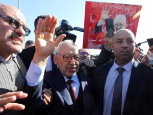 تونس.. “الاستئناف” تؤيد حكما بسجن الغنوشي وتحيل 12 إلى دائرة الإرهاب