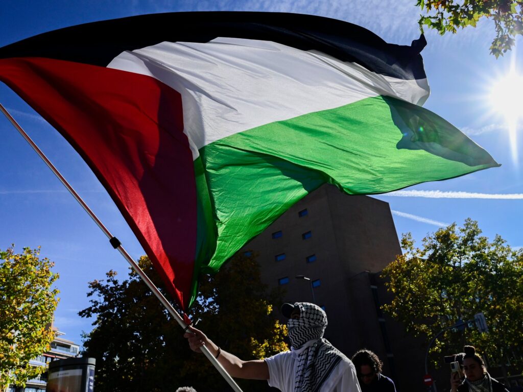 هل حقا يسهم اعتراف الدول الثلاث في إقامة دولة فلسطينية؟